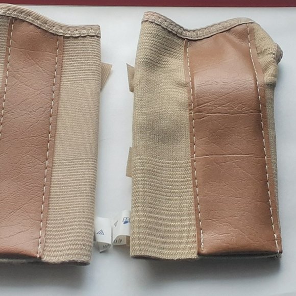 dj Orthopedics Carpal Tunnel Wrist Support Brace L small R medium - Picture 3 of 4